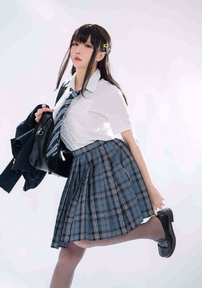 亚洲美女与野兽