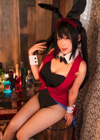 《漂亮的女邻居》在线