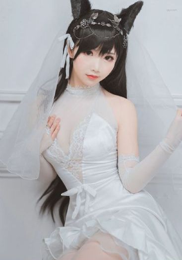 女大学生的沙龙室电影