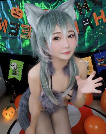 男生一边吃胸一边摸屁股视频